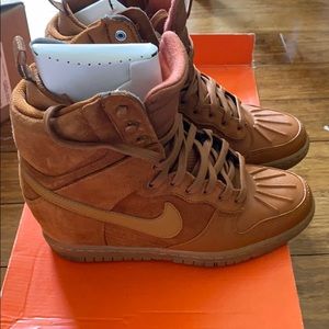 Women’s DUNK SKY HI SNKRBT 2.0